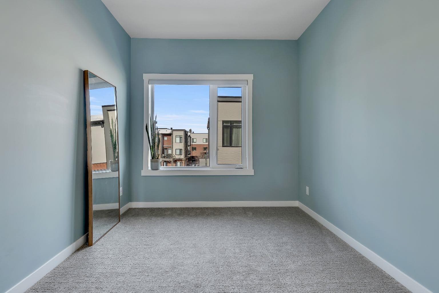 171 Greenbriar Place NW