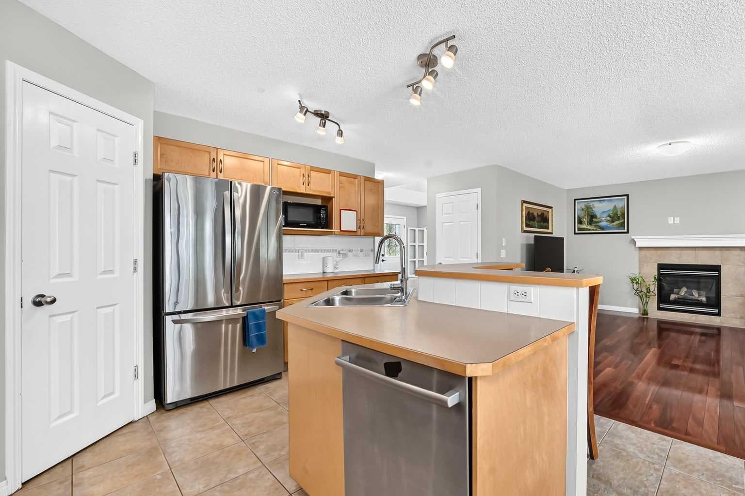53 Everhollow Park SW