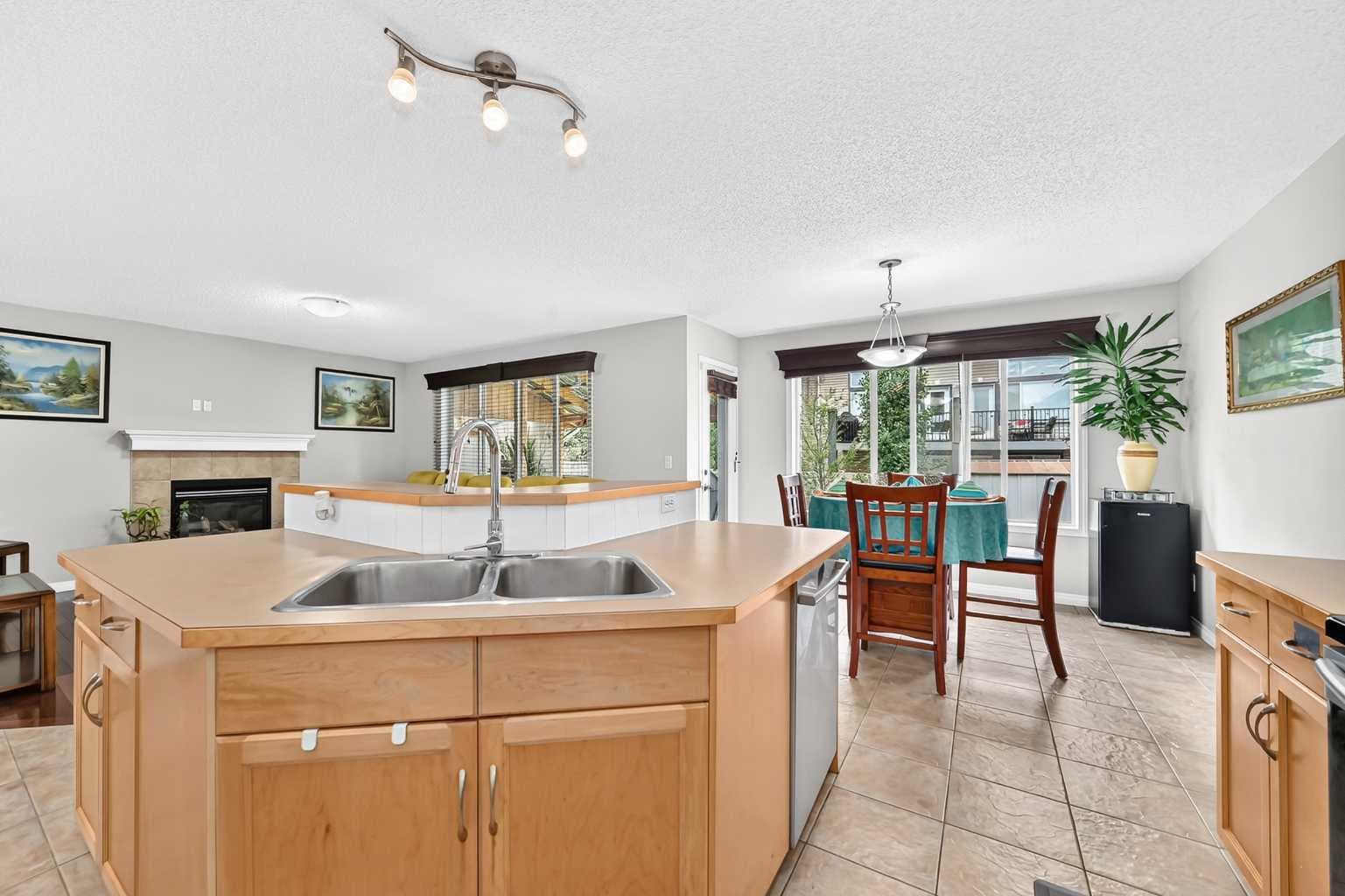 53 Everhollow Park SW