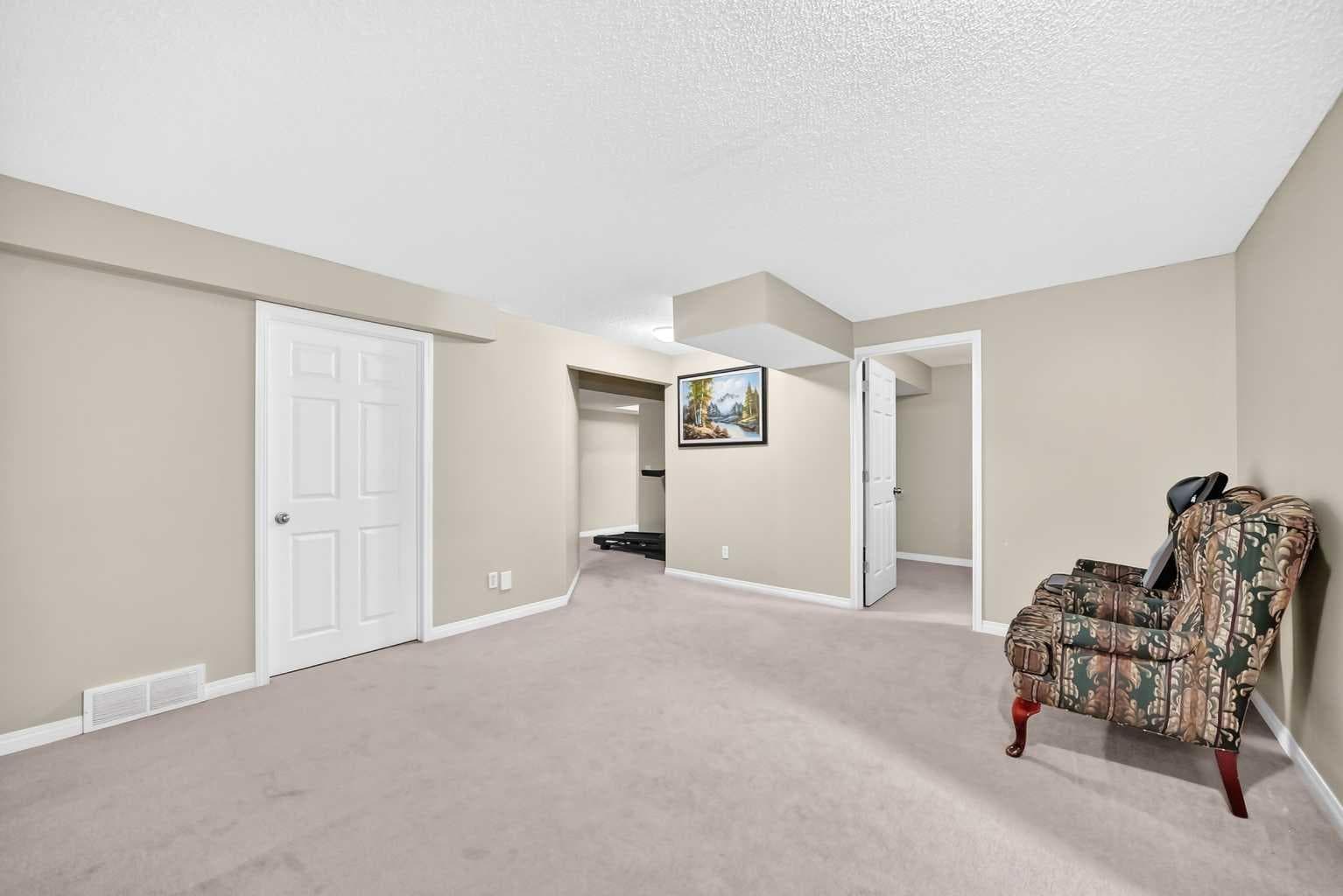 53 Everhollow Park SW