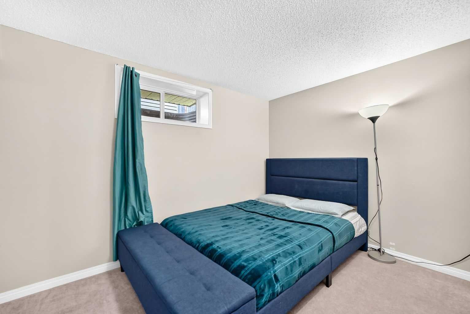 53 Everhollow Park SW