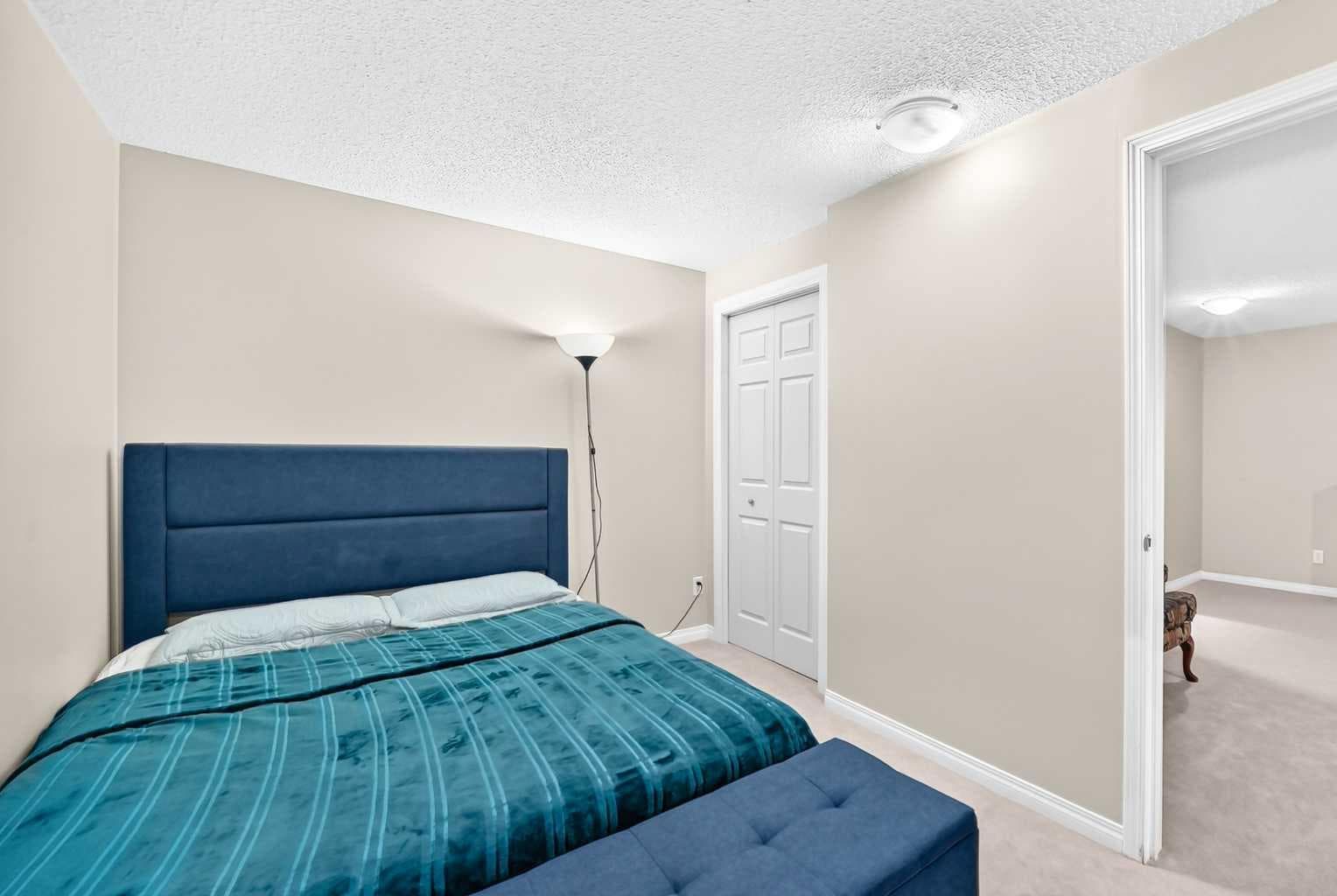 53 Everhollow Park SW