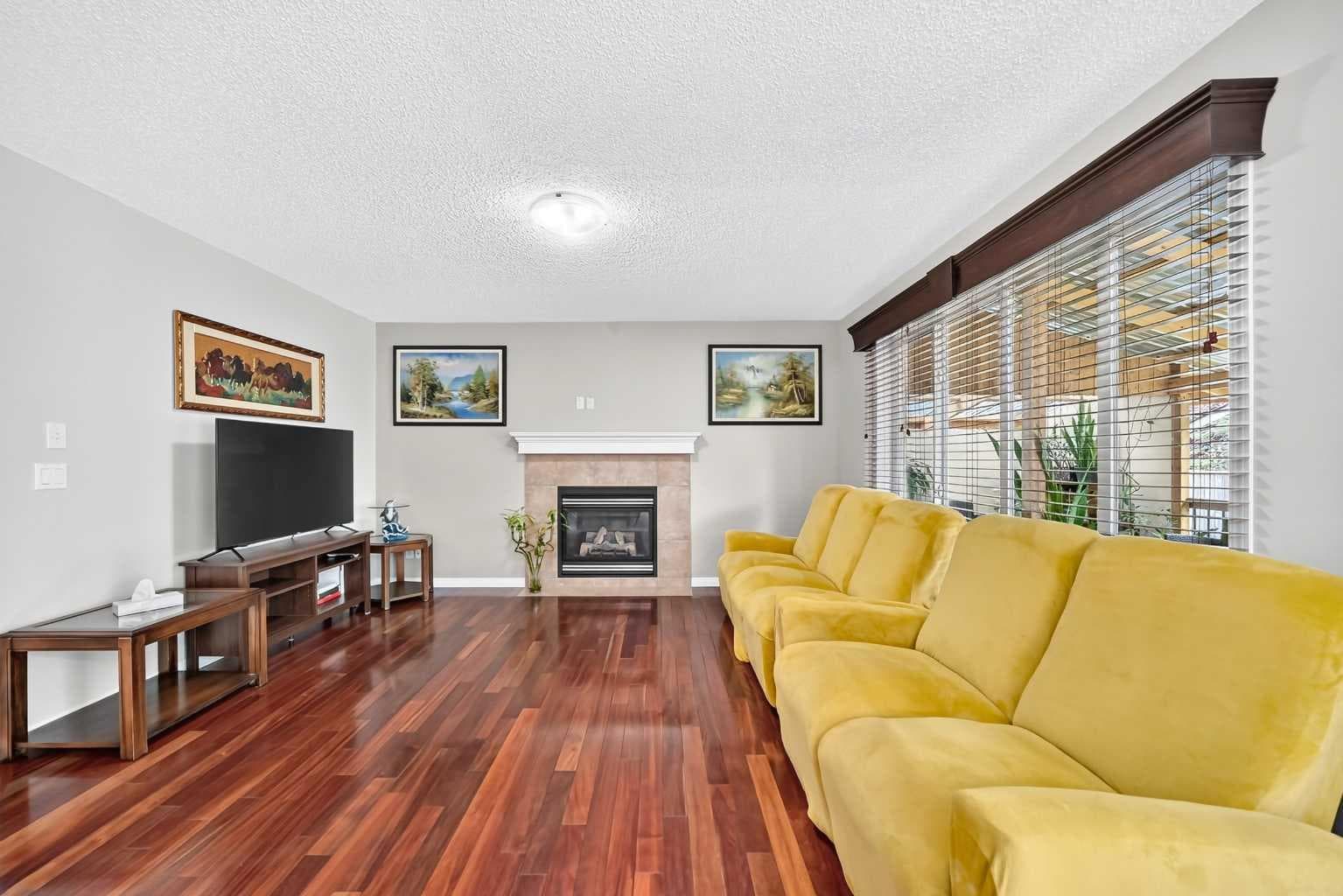 53 Everhollow Park SW