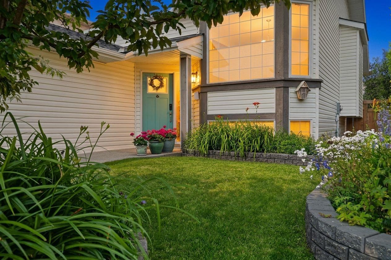 107 Edgevalley Close NW