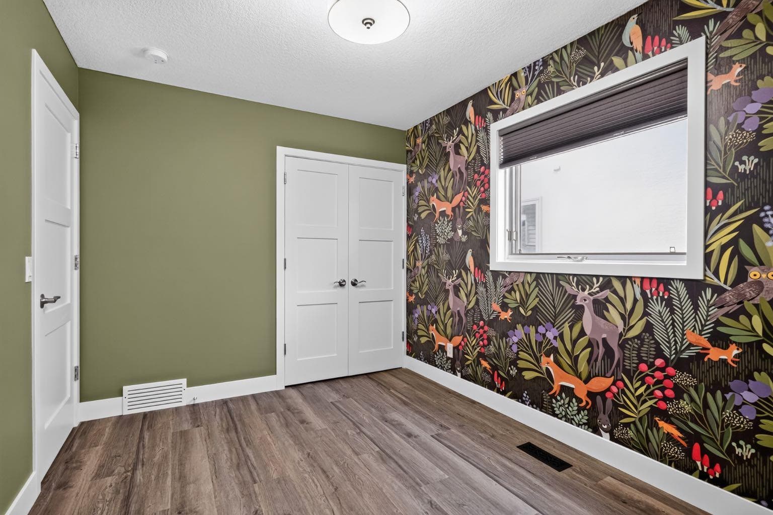 107 Edgevalley Close NW