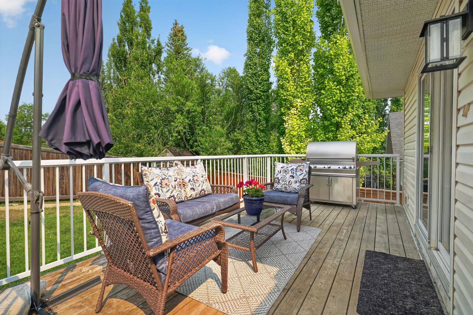 107 Edgevalley Close NW