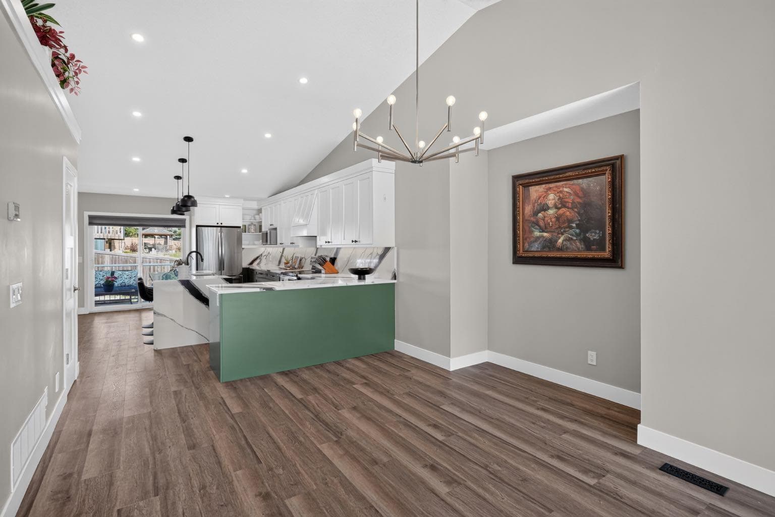 107 Edgevalley Close NW