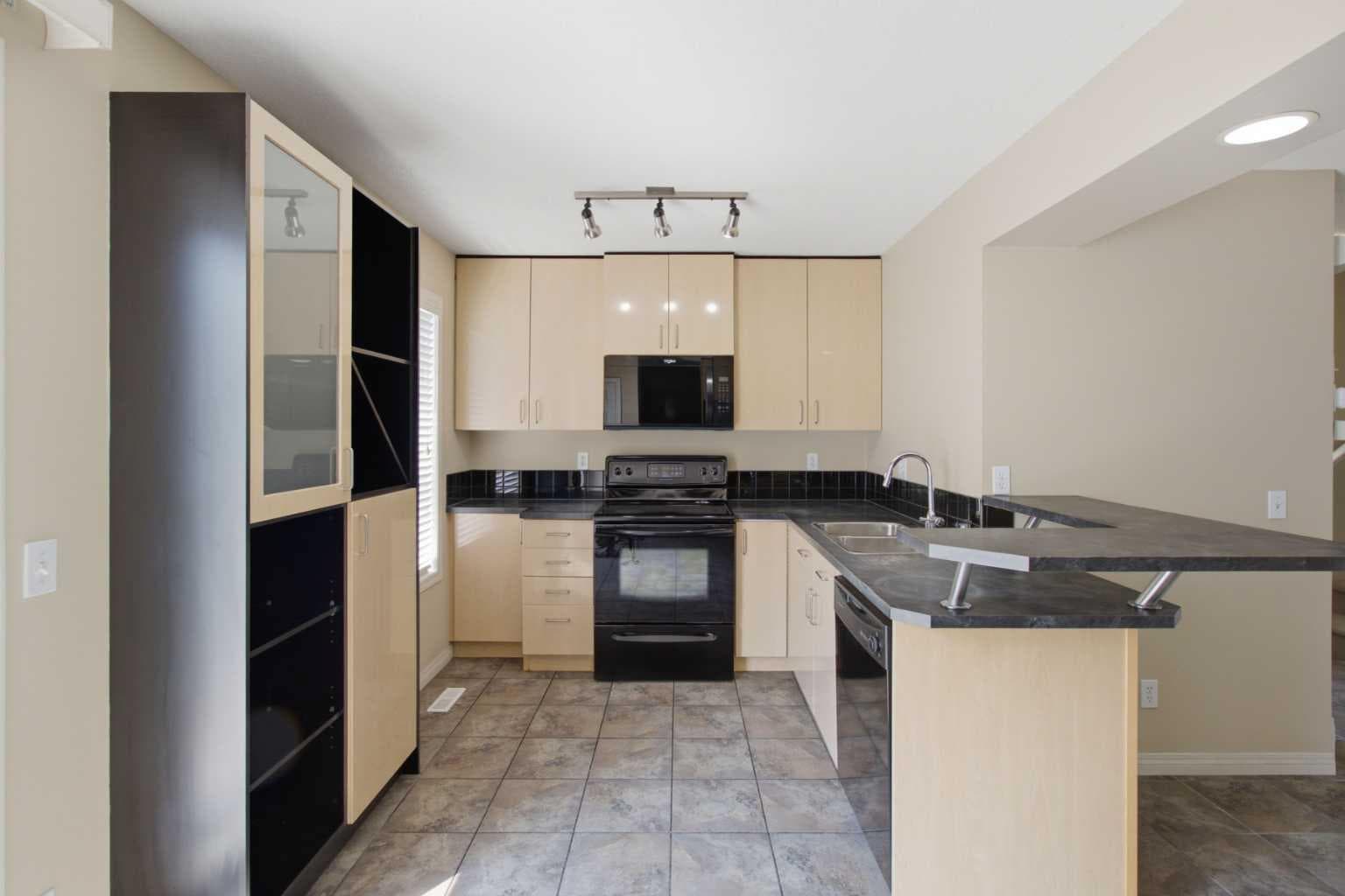 3032 New Brighton Gardens SE