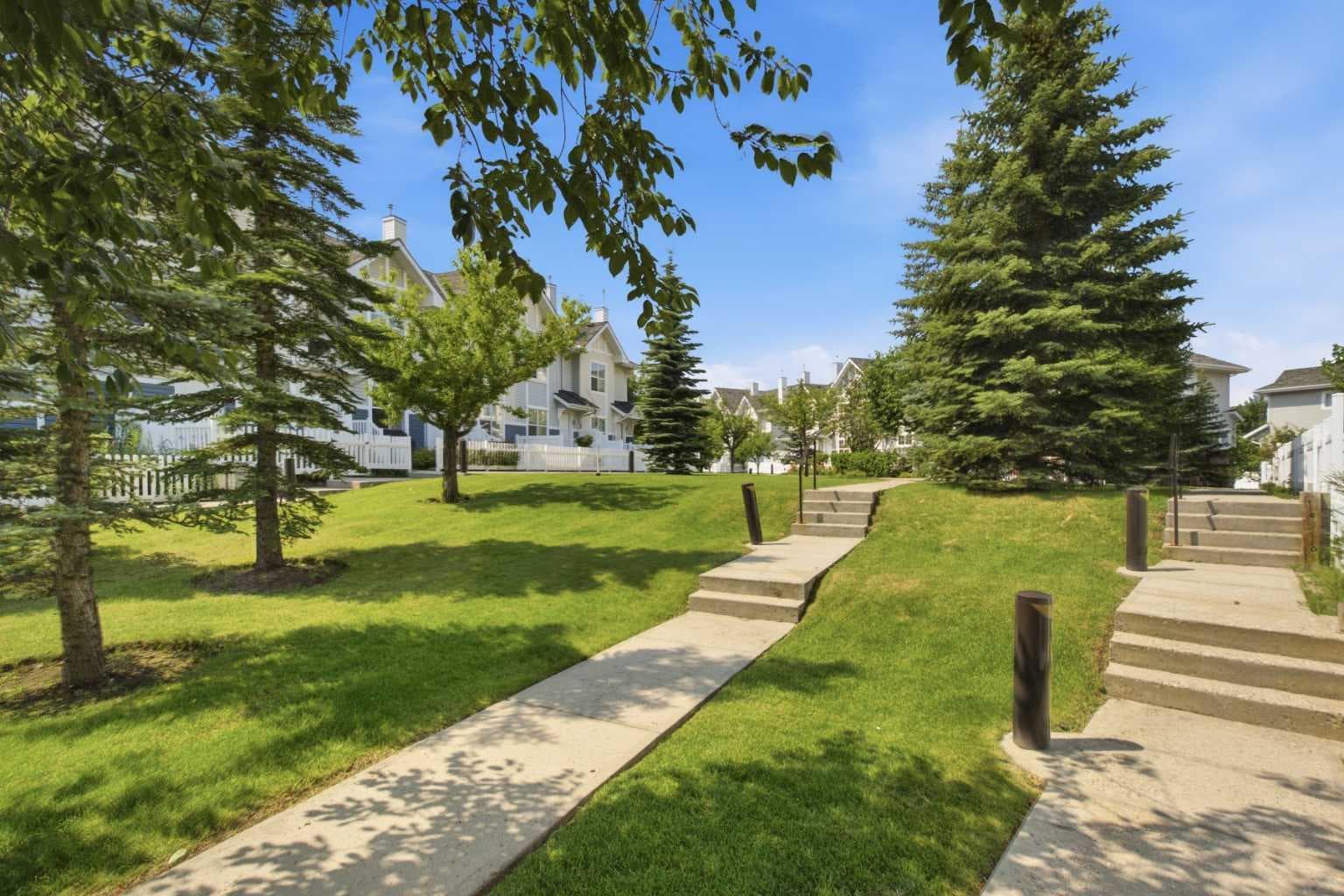 3032 New Brighton Gardens SE