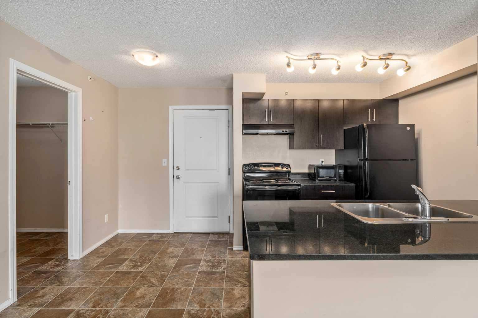404, 195 Kincora Glen Road NW