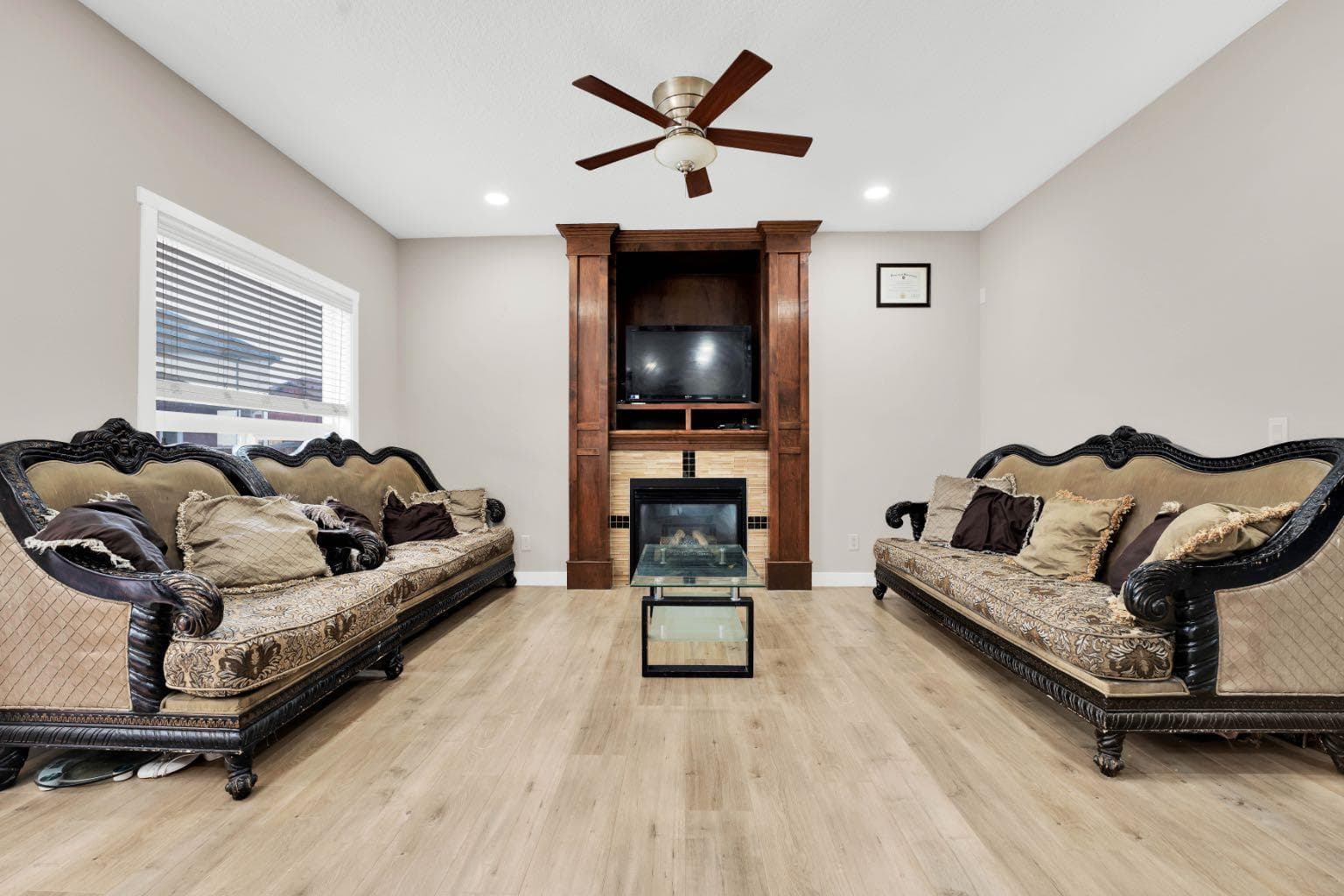 360 Saddlemont Boulevard NE