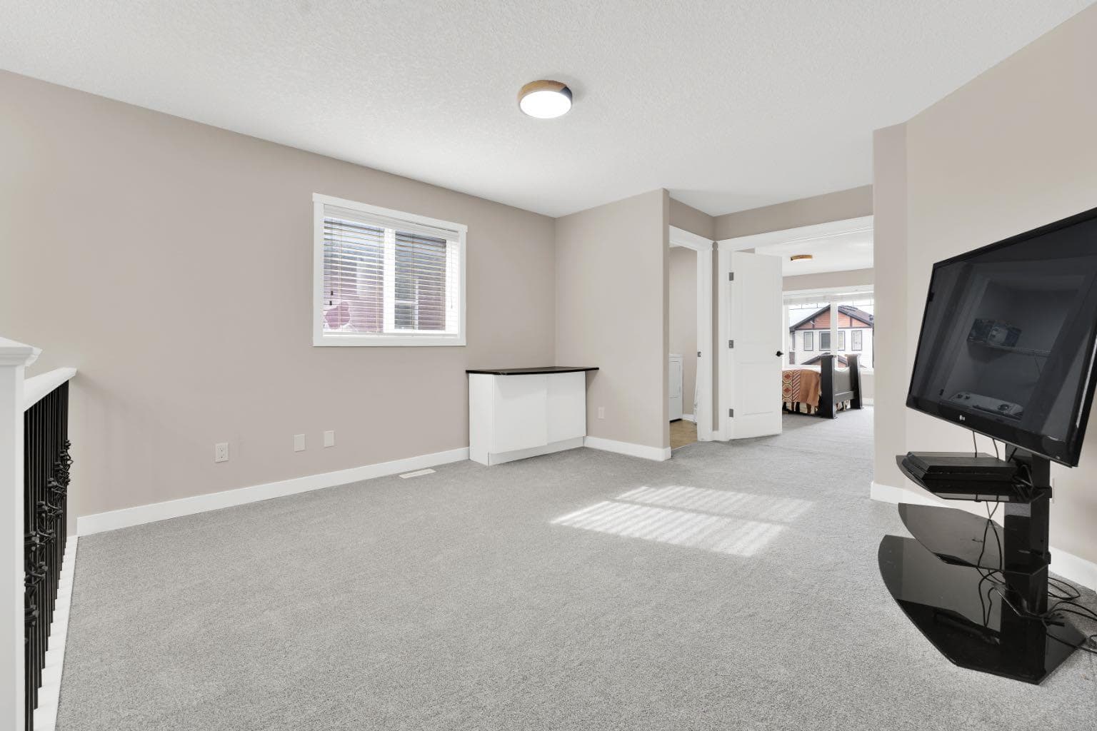 360 Saddlemont Boulevard NE