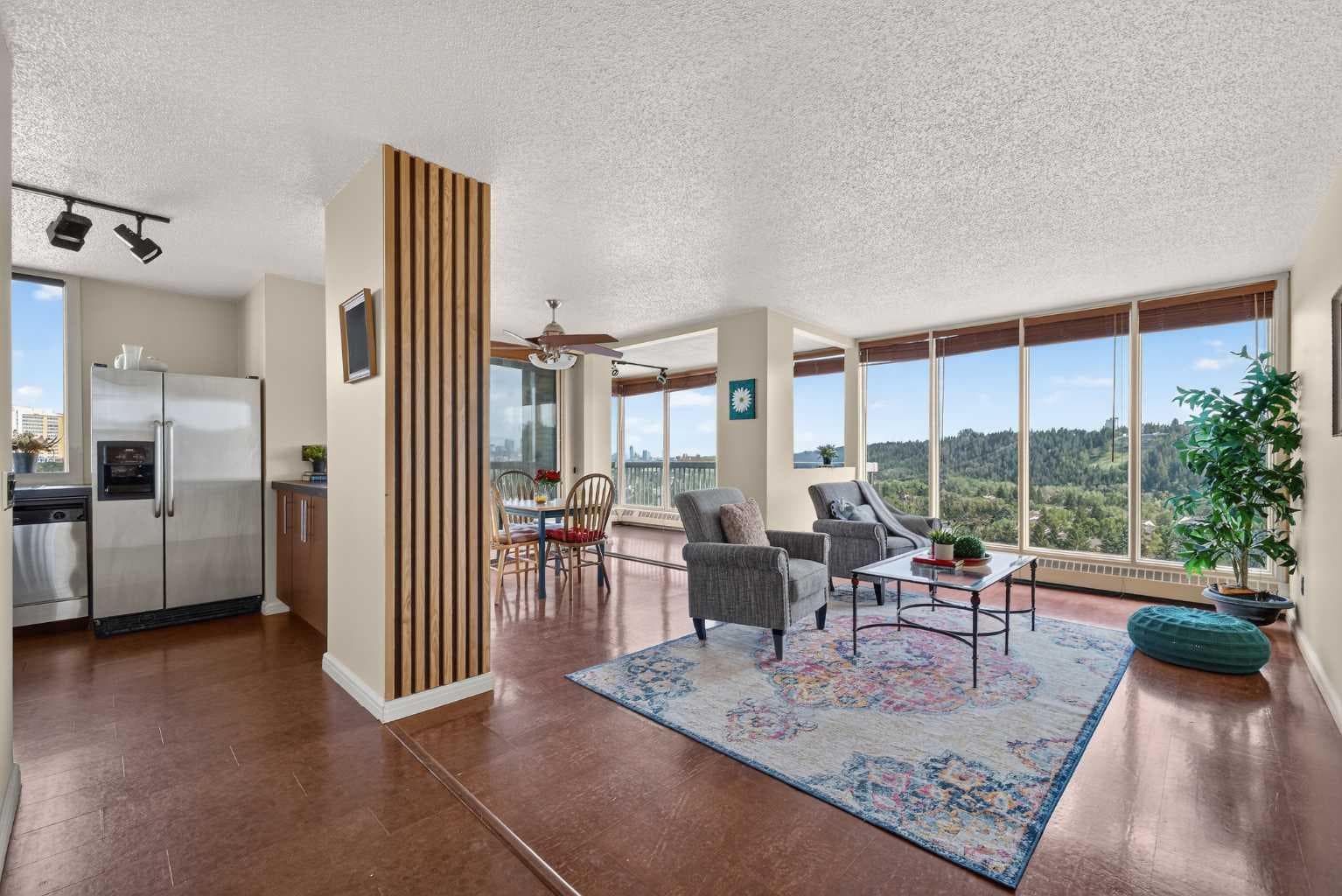 1607, 145 Point Drive NW