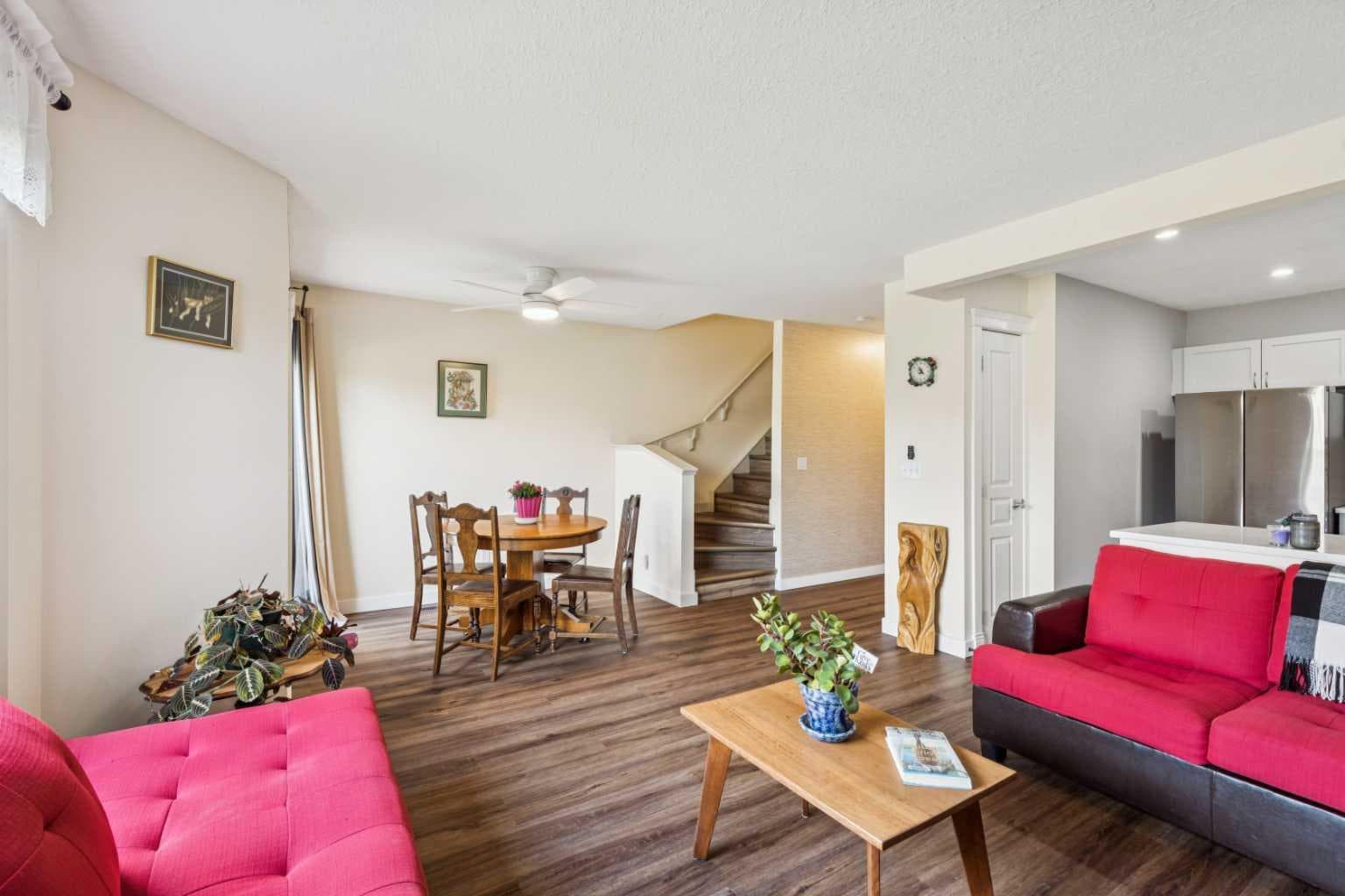 212 Bayside Point SW