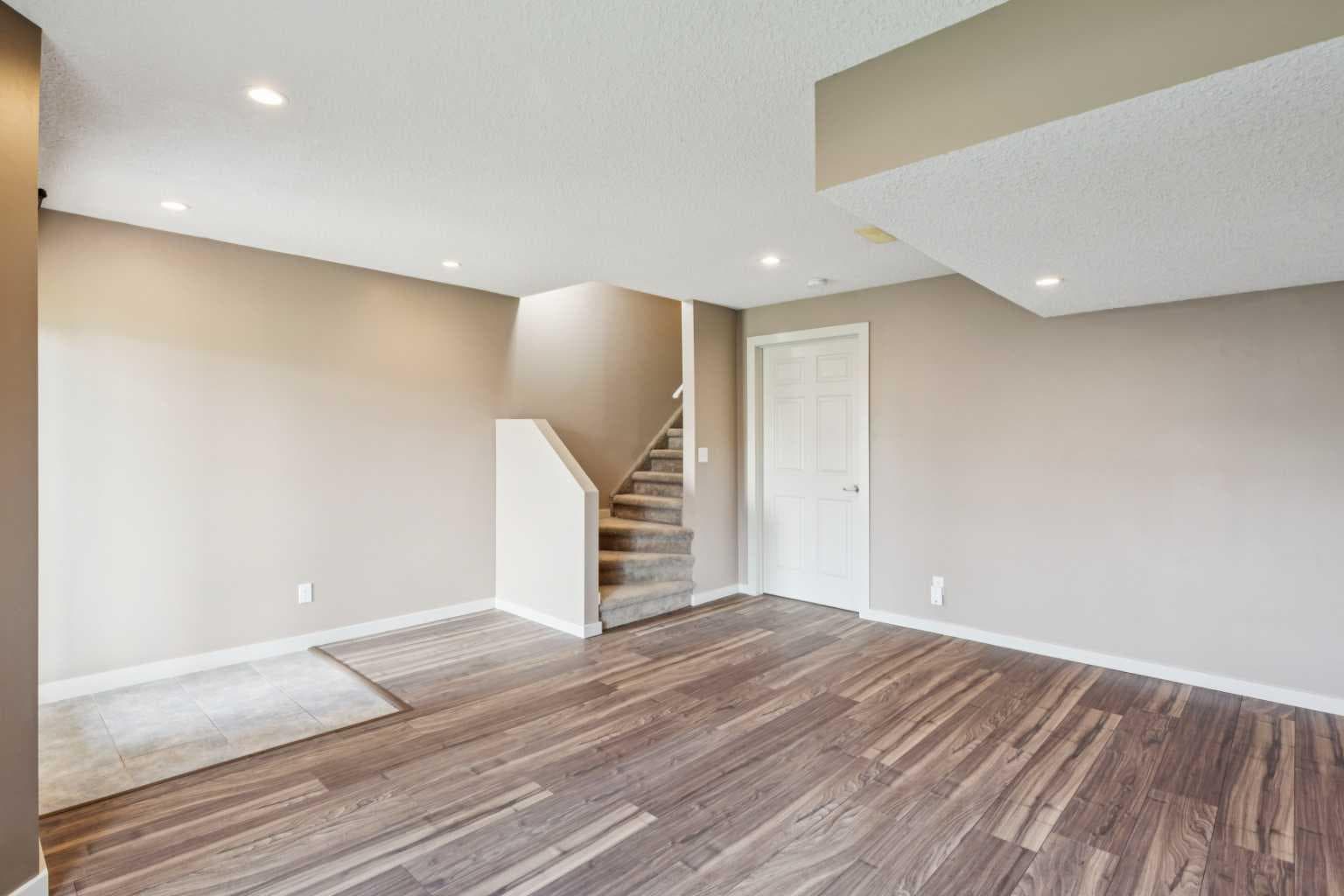 212 Bayside Point SW