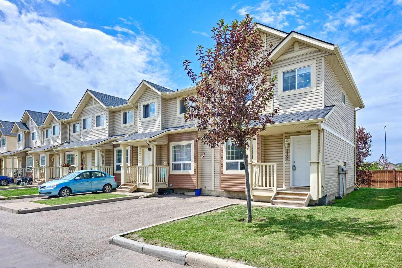 2506, 111 TARAWOOD Lane NE