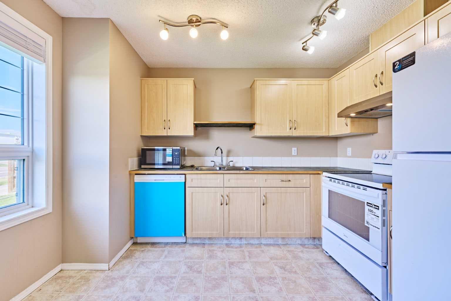 2506, 111 TARAWOOD Lane NE