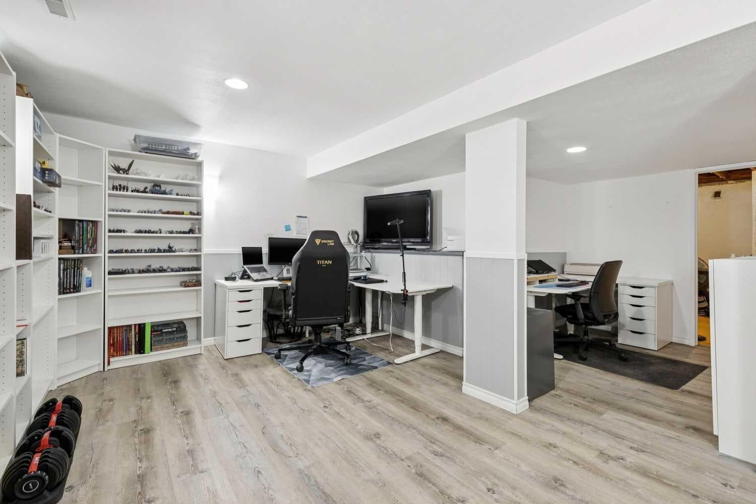 83, 630 Sabrina Road SW