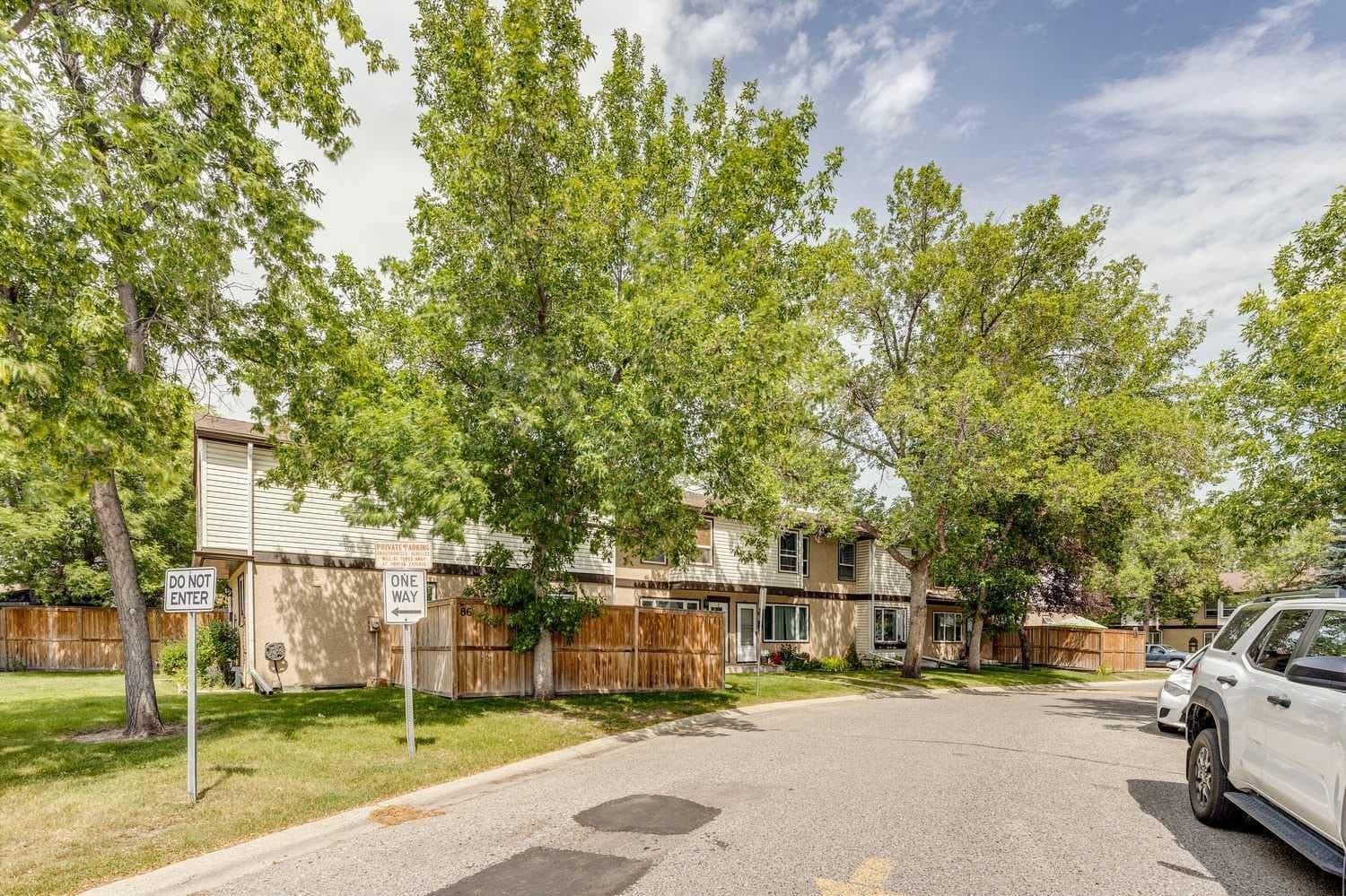 83, 630 Sabrina Road SW