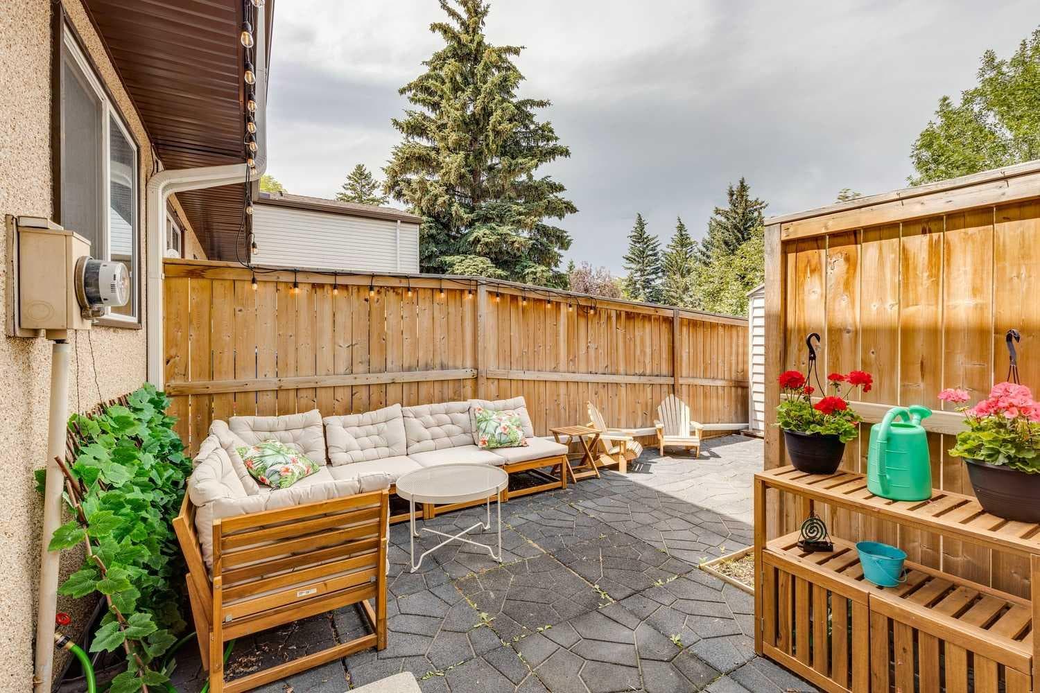 83, 630 Sabrina Road SW