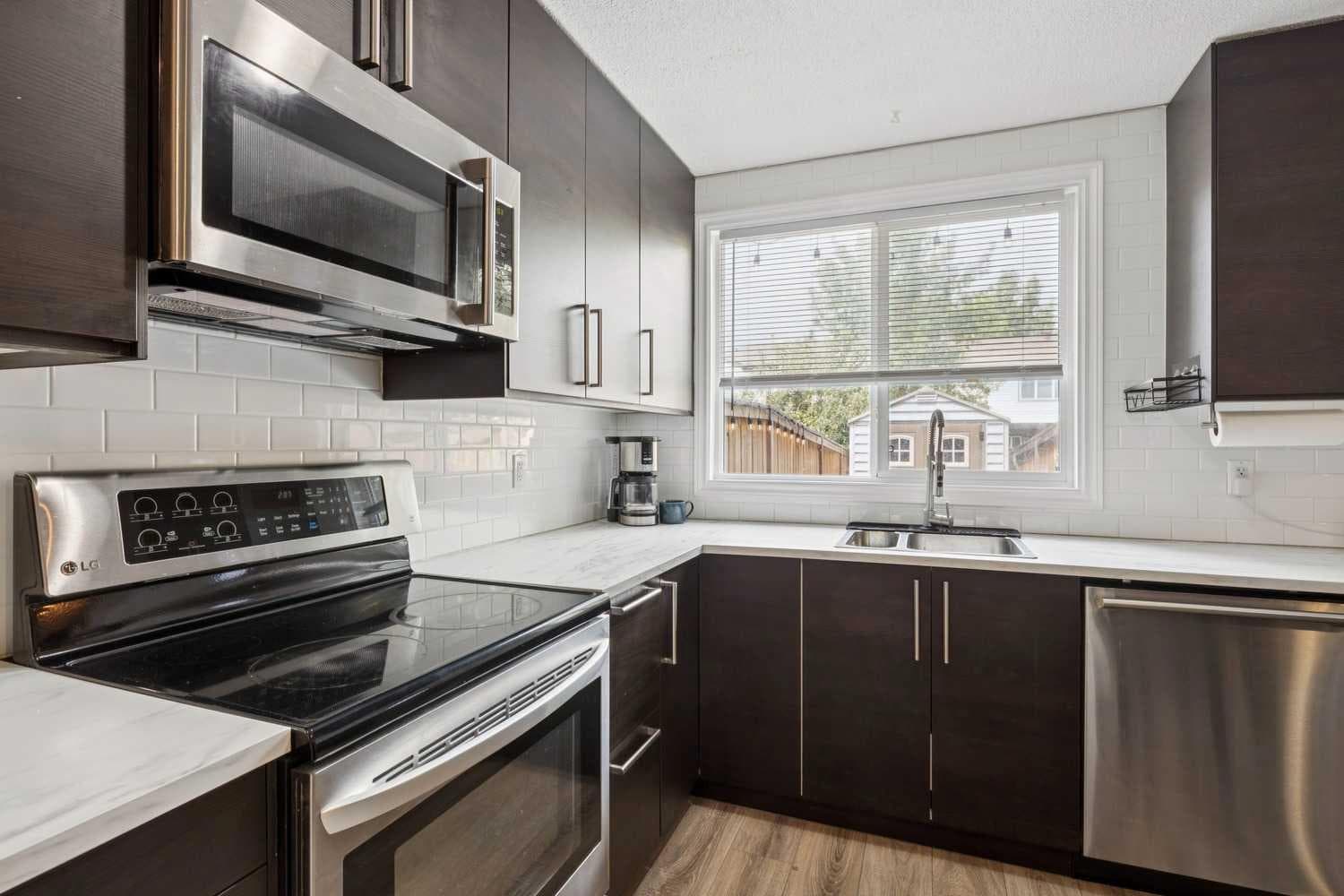 83, 630 Sabrina Road SW