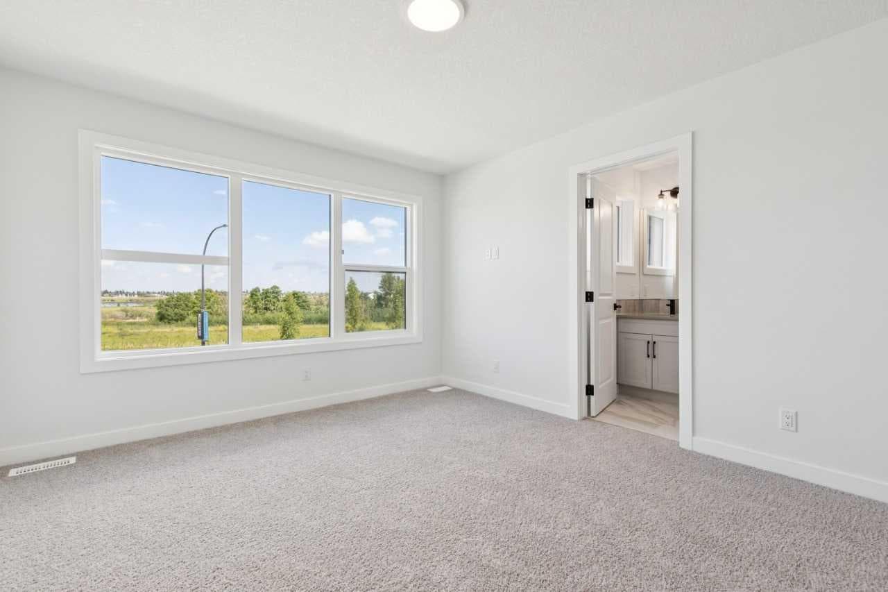 49 Silverton Glen Way SW