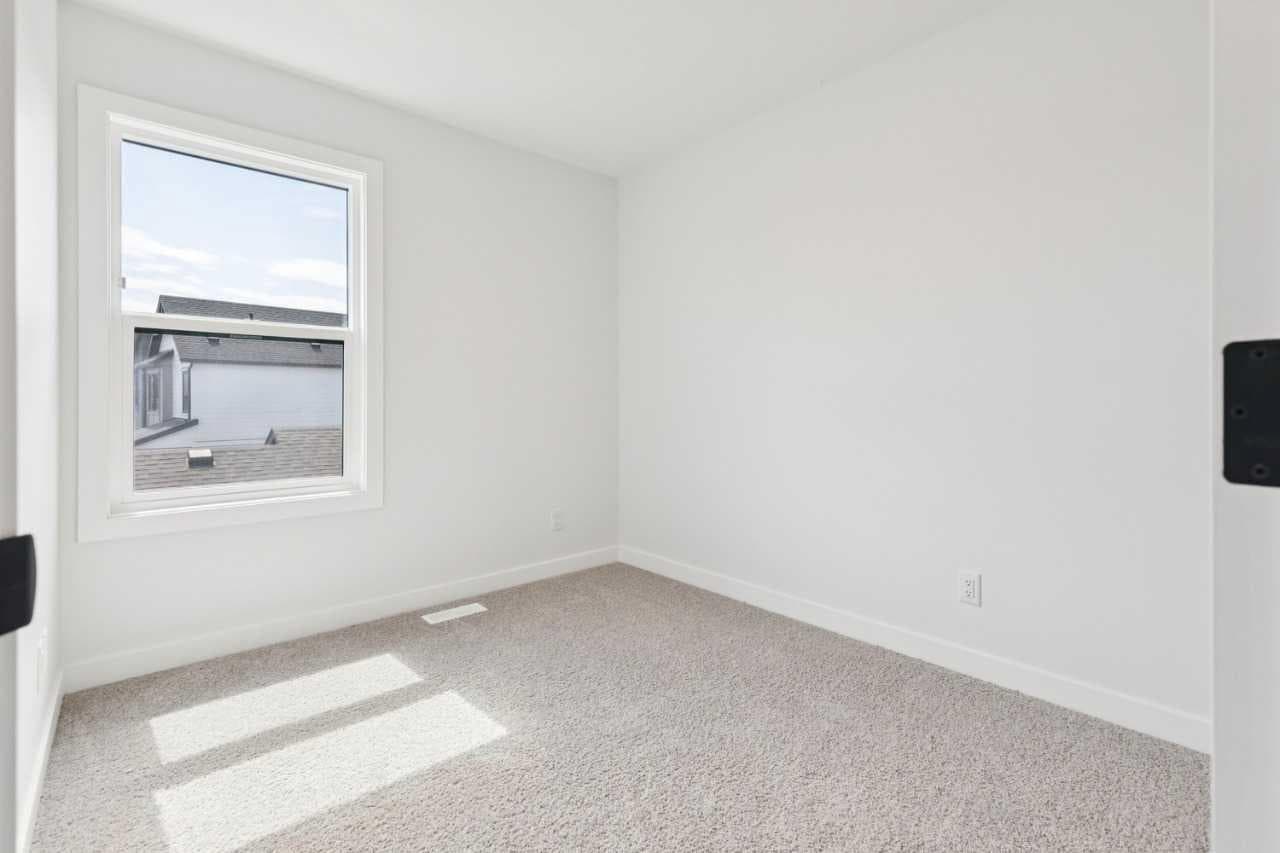 49 Silverton Glen Way SW