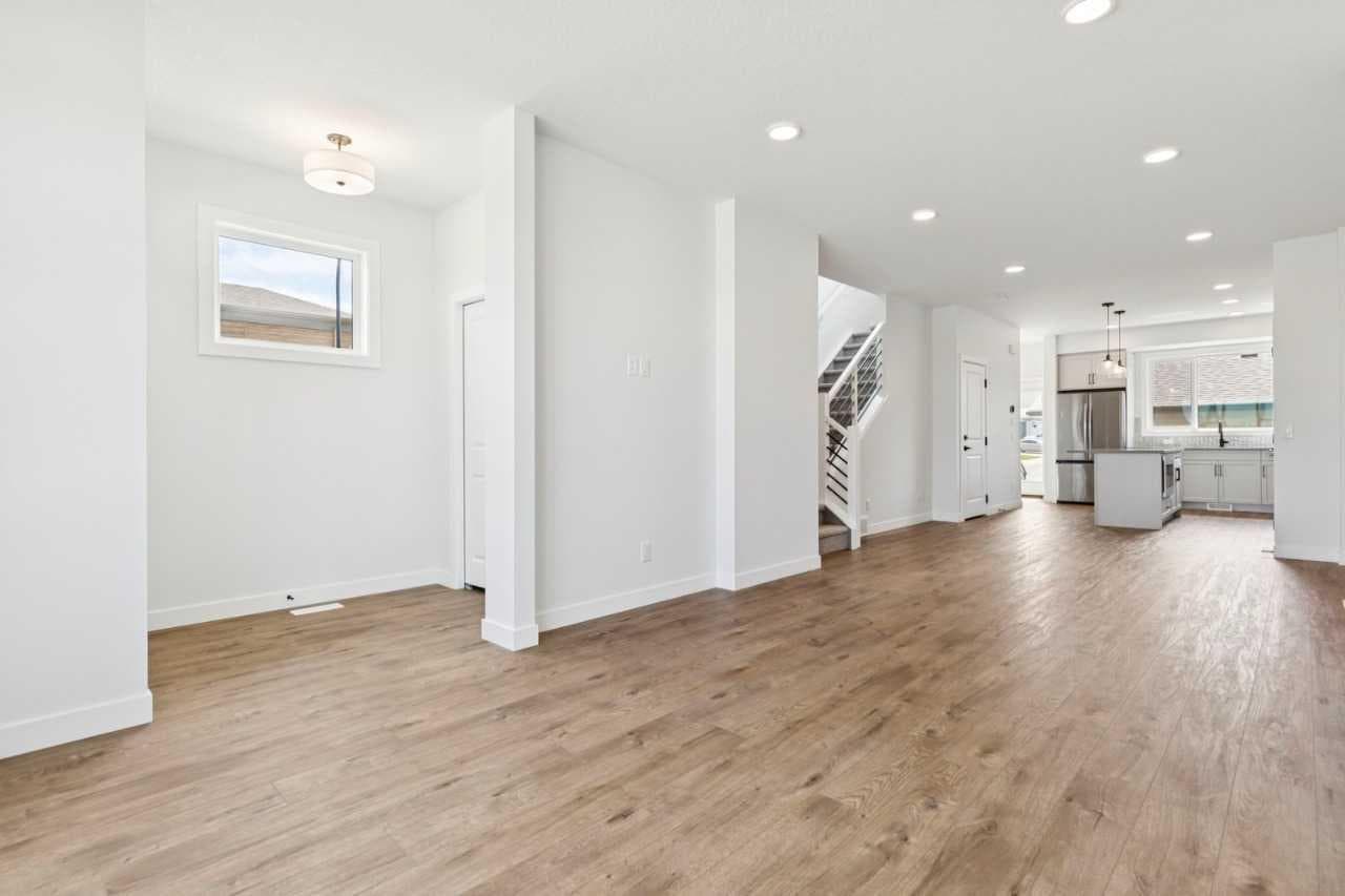 49 Silverton Glen Way SW