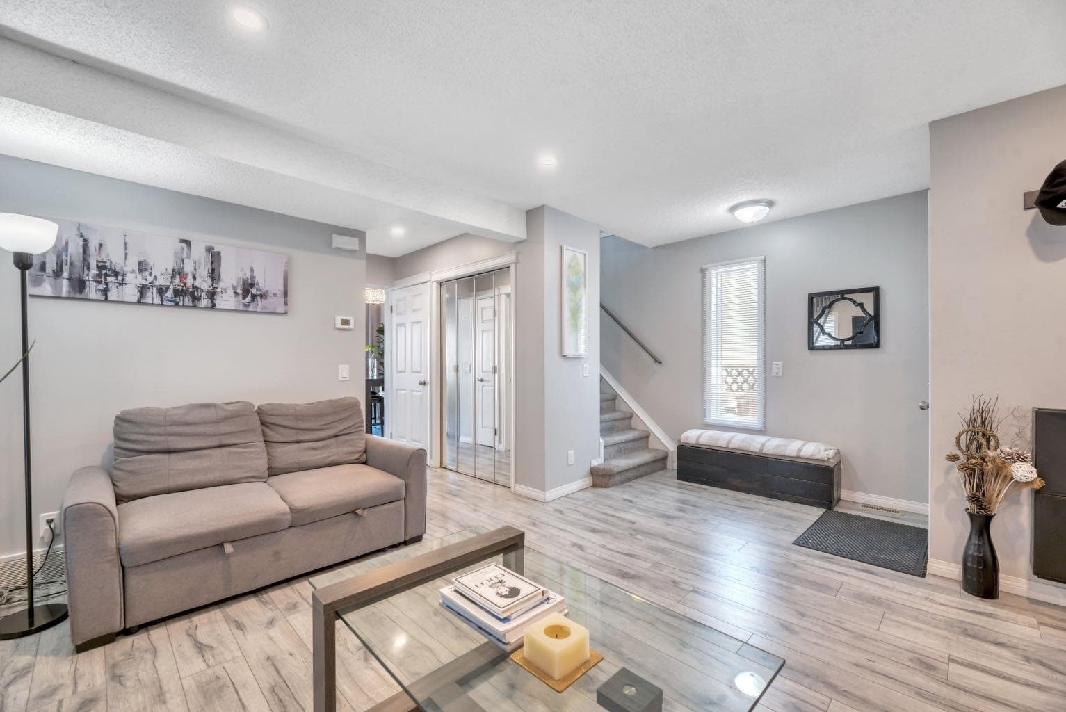 7 San Diego Manor NE