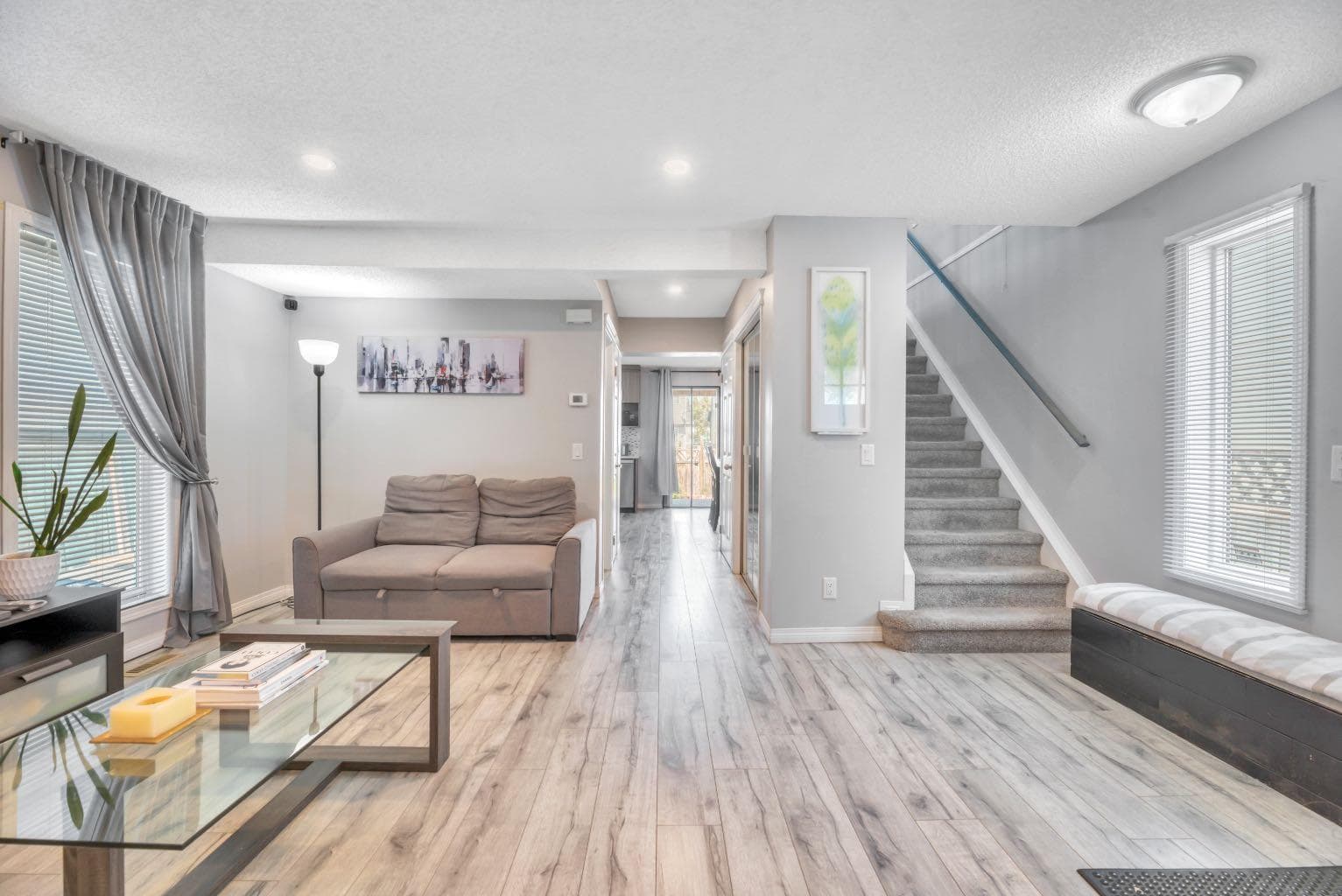 7 San Diego Manor NE