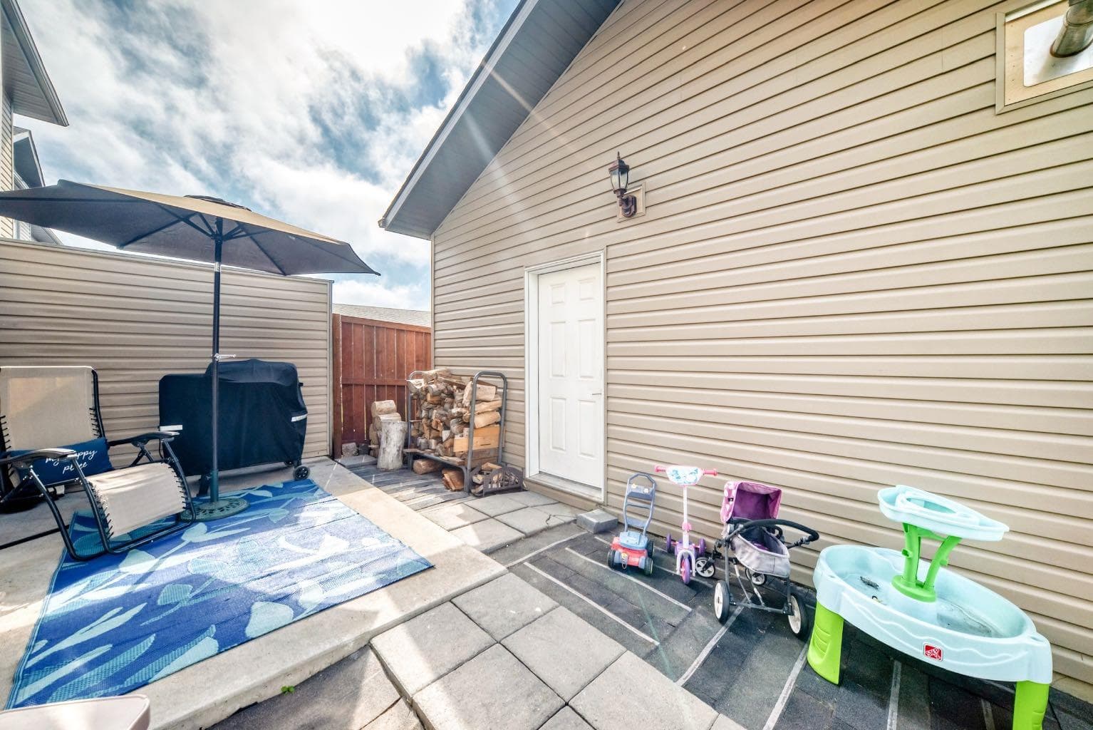 278 Luxstone Way SW