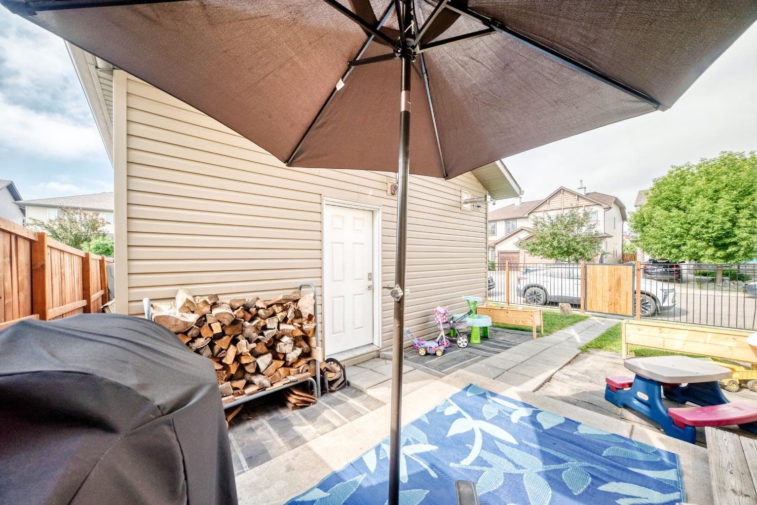 278 Luxstone Way SW