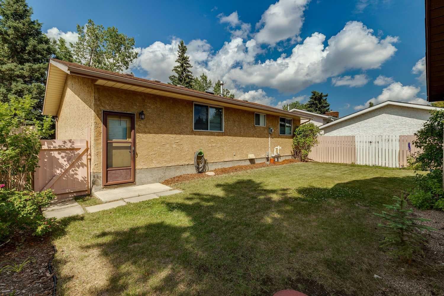 11248 Braeside Drive SW