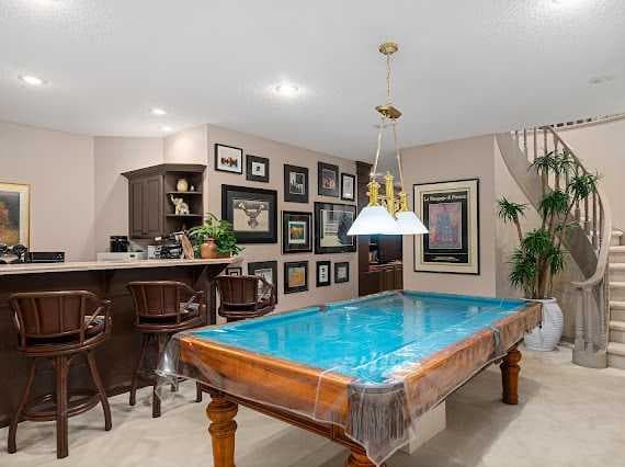 39 Baycrest Court SW