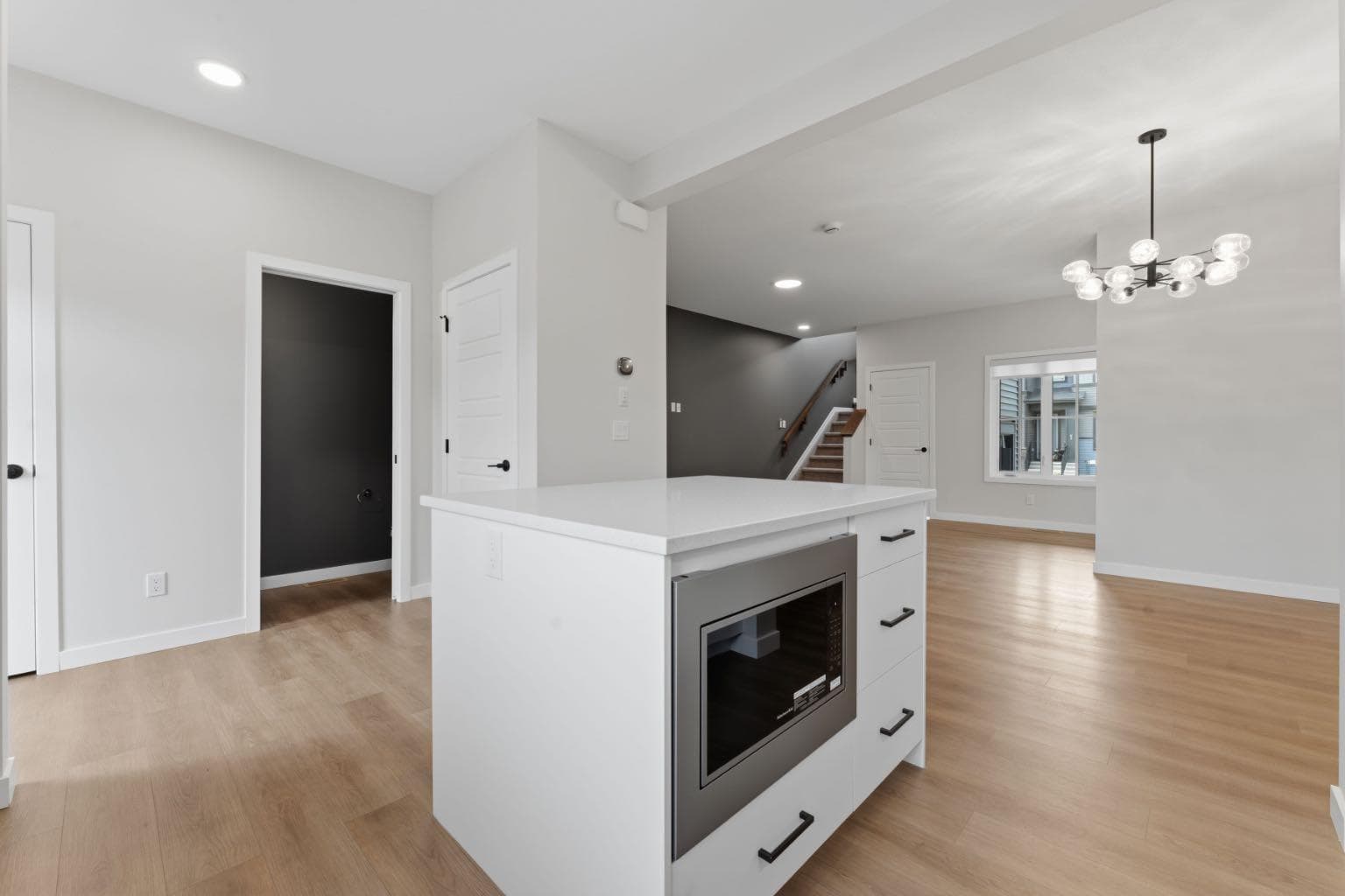 180 Lawson Lane SE