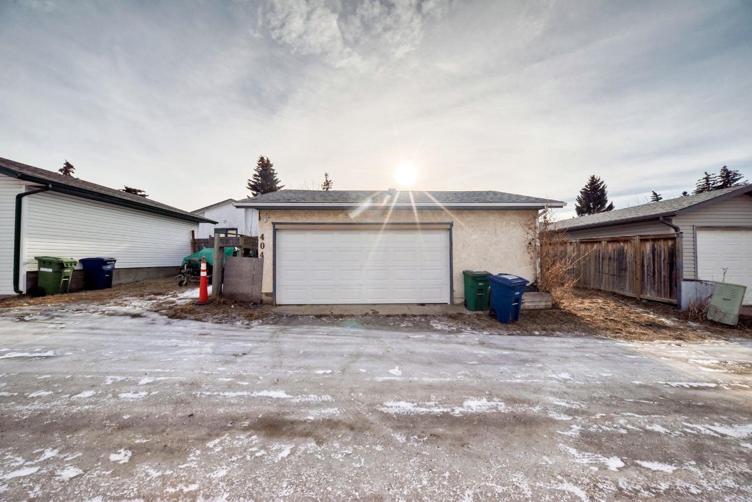 404 Acacia Drive SE