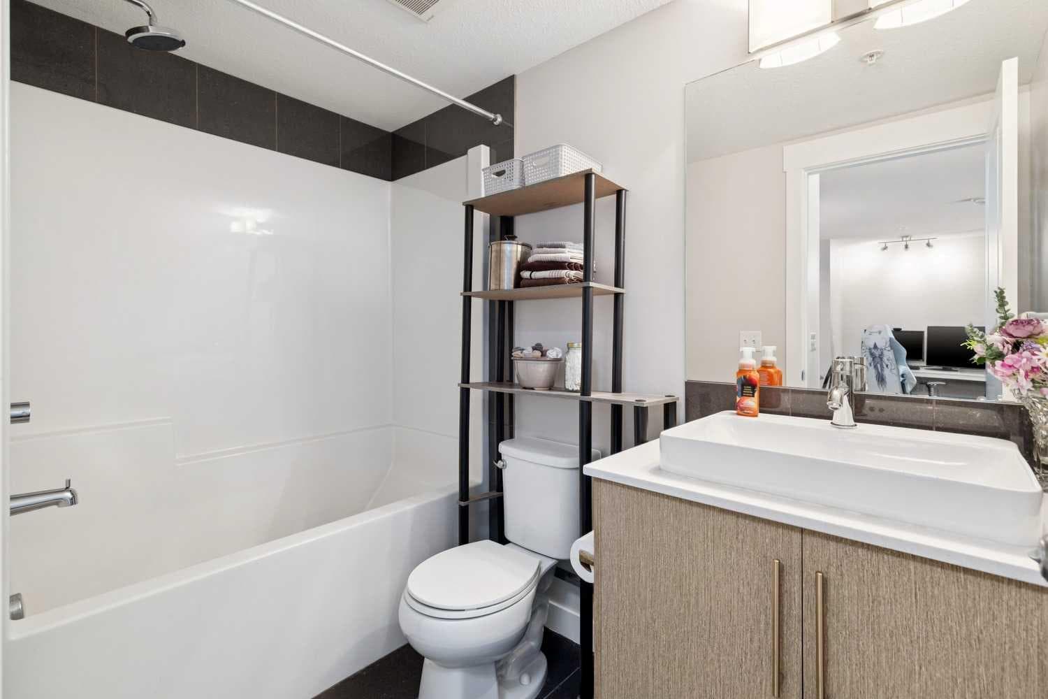 5103, 302 Skyview Ranch Drive NE