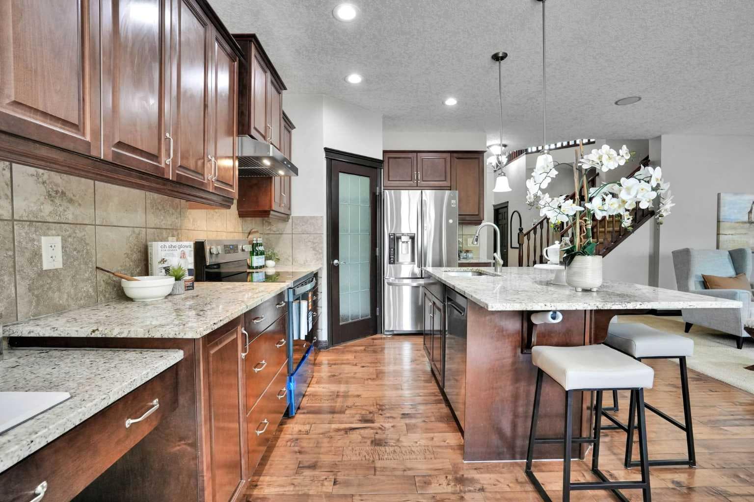 212 Everbrook Way SW