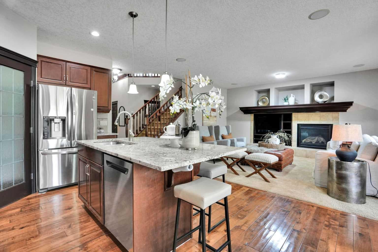 212 Everbrook Way SW