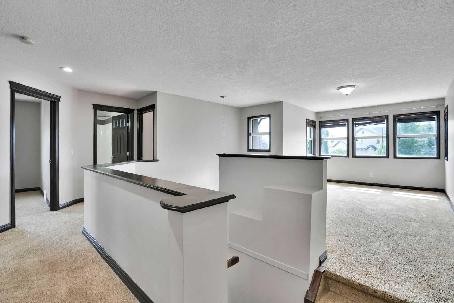 212 Everbrook Way SW