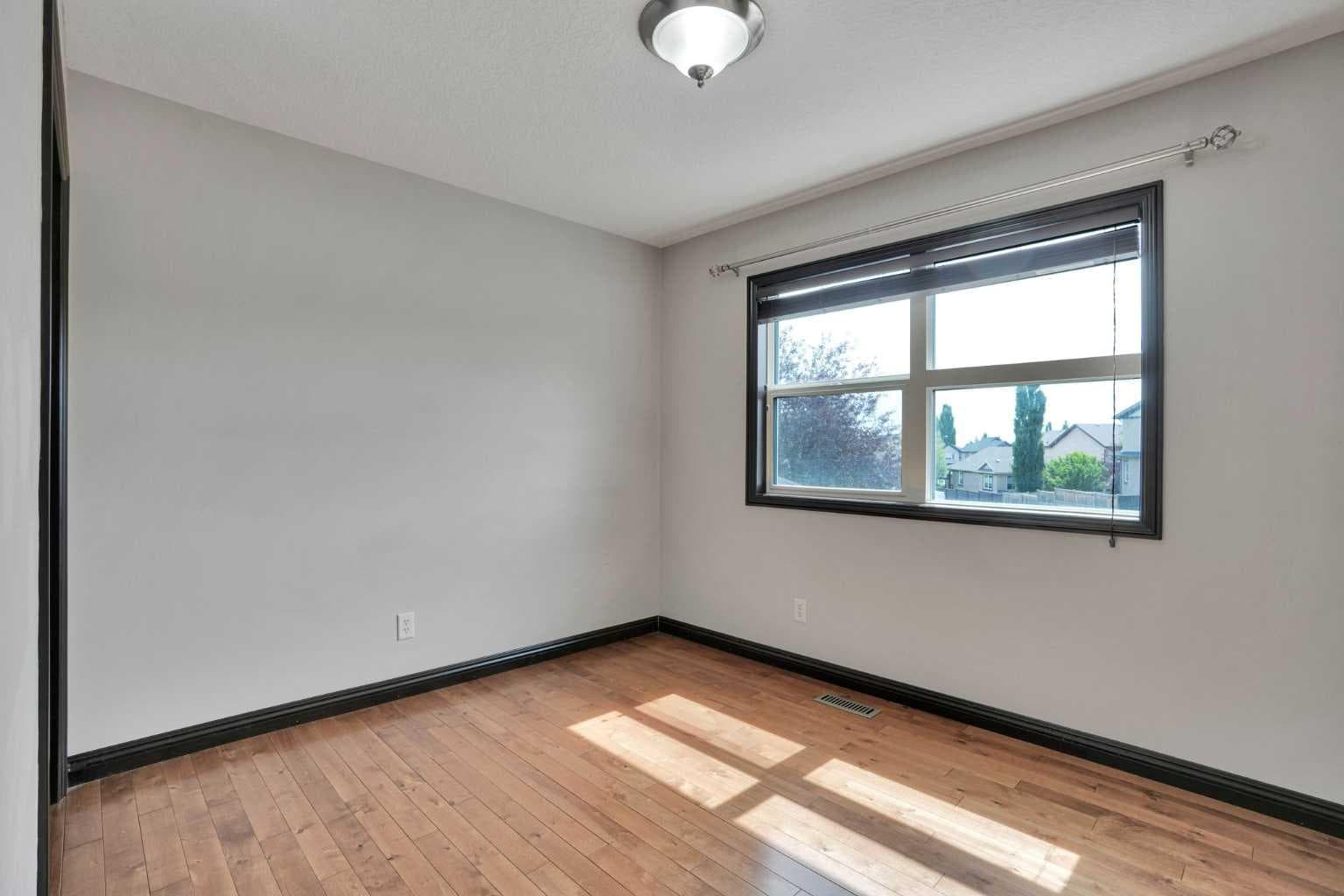 212 Everbrook Way SW