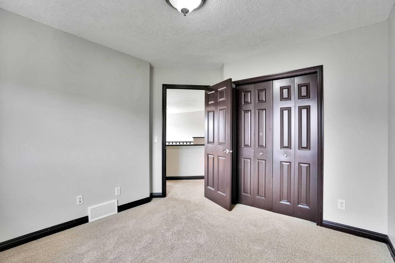 212 Everbrook Way SW
