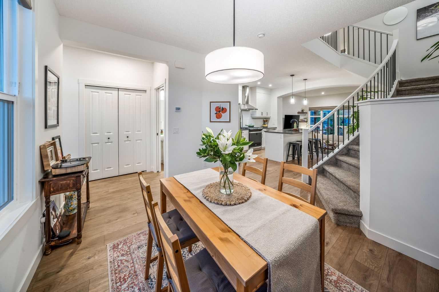 176 Seton Villas SE