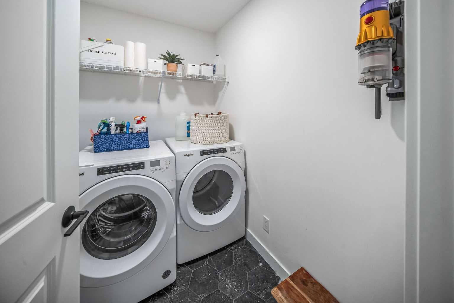 176 Seton Villas SE