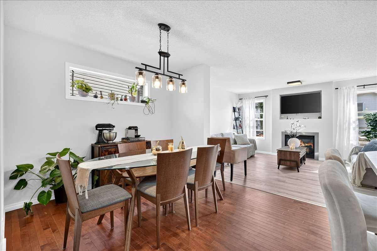 333 Bridleridge View SW