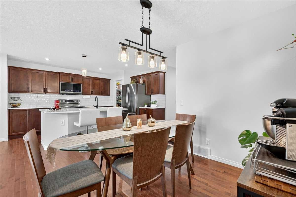 333 Bridleridge View SW
