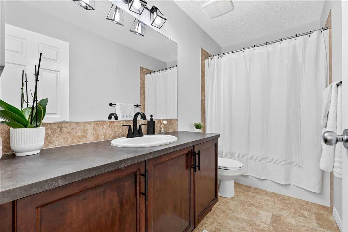 333 Bridleridge View SW