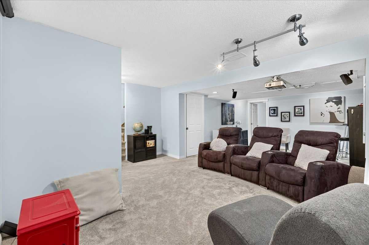 333 Bridleridge View SW