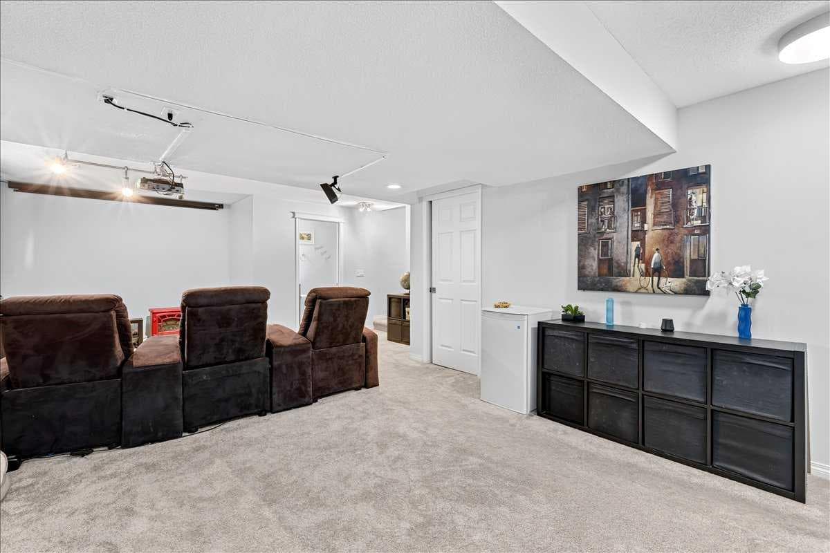 333 Bridleridge View SW