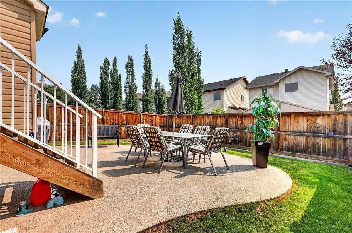 333 Bridleridge View SW